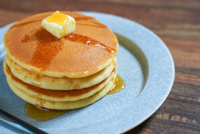 タナゴ釣りの最強餌である黄身練りは卵の卵黄とホットケーキミックスで自作できる