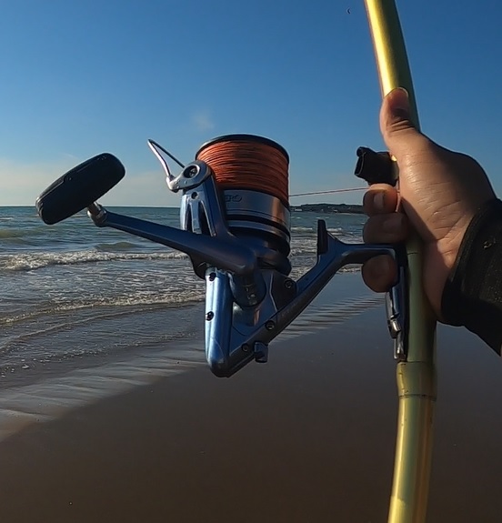 投げ釣り用のリール-シマノ（SHIMANO）製サーフリーダーFV細糸仕様